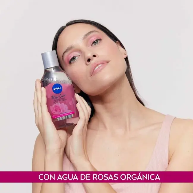 Agua Micelar Bifásica Nivea Rose Care modelo